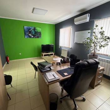 Сдается Нежилое помещение, 120 м²