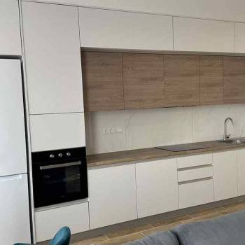 Продается 1-комнатная квартира, 38 м²