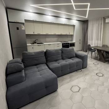 Сдается 2-х комнатная квартира, 65 м²