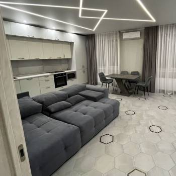 Сдается 2-х комнатная квартира, 65 м²
