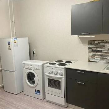 Сдается 1-комнатная квартира, 37 м²