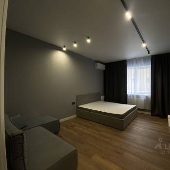 Сдается 1-комнатная квартира, 38 м²