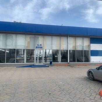 Сдается Нежилое помещение, 727 м²