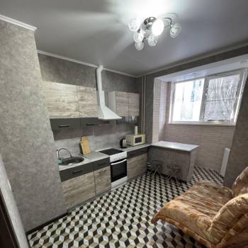 Сдается 1-комнатная квартира, 42 м²