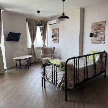 Сдается 1-комнатная квартира, 50 м²