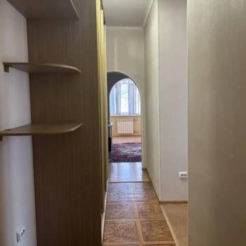 Продается 1-комнатная квартира, 40 м²