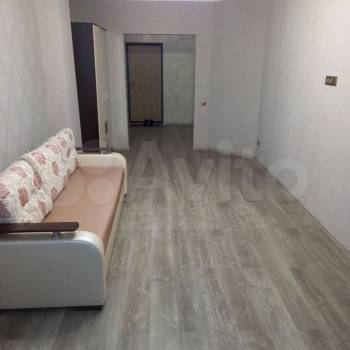 Сдается 1-комнатная квартира, 51 м²