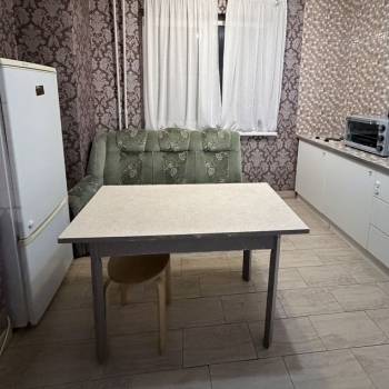 Сдается 1-комнатная квартира, 45 м²