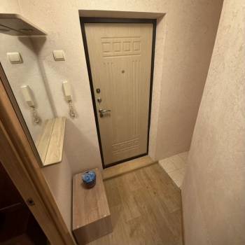 Продается 1-комнатная квартира, 32 м²