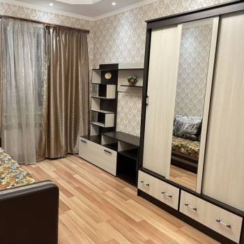 Сдается 1-комнатная квартира, 38 м²