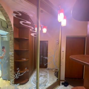 Сдается 1-комнатная квартира, 53 м²