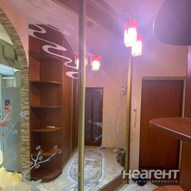 Сдам 1-комн. квартиру, ЗЖМ, ул. 2-я Деловая