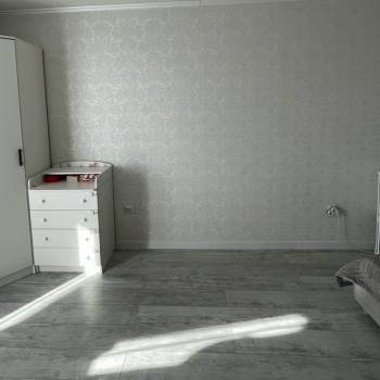 Продается 1-комнатная квартира, 41,9 м²
