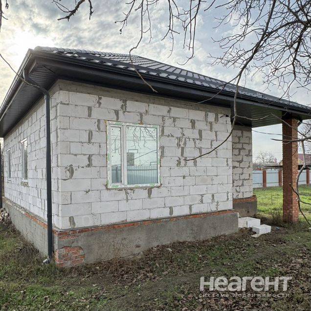 Продаю дом, г. Азов (ул. Нахичеванская)