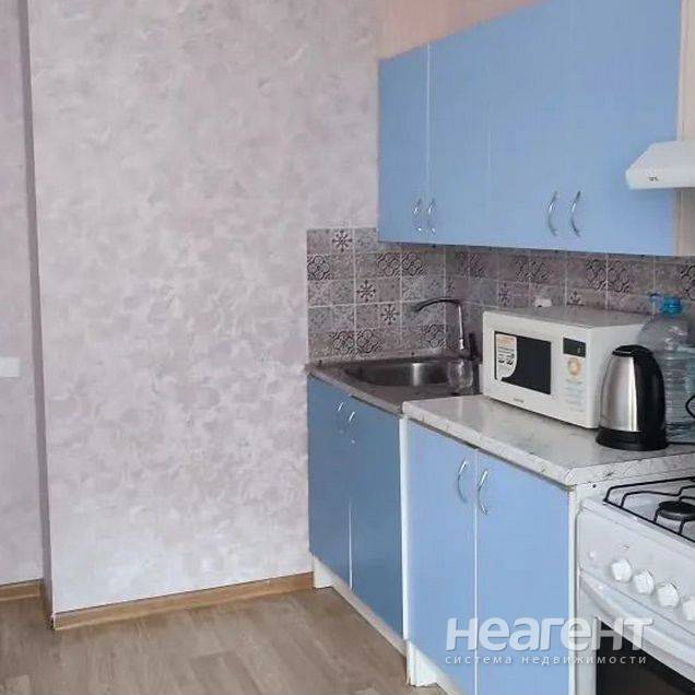 Сдаю 1-комн. квартиру, ЖК Красный Аксай, ул. Подвойского