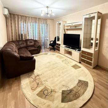 Сдается 2-х комнатная квартира, 60 м²