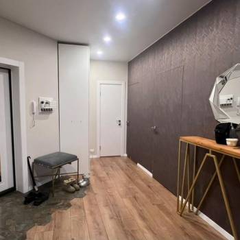 Сдается Многокомнатная квартира, 90 м²