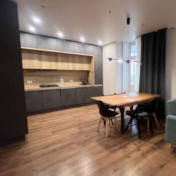 Сдается Многокомнатная квартира, 90 м²