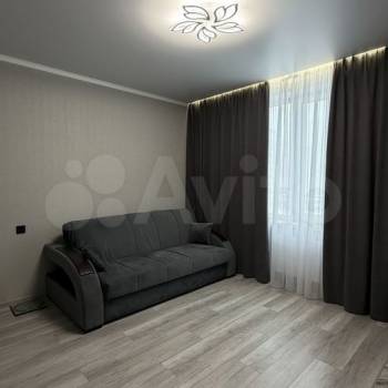 Сдается 1-комнатная квартира, 37 м²