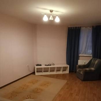 Сдается 1-комнатная квартира, 43 м²