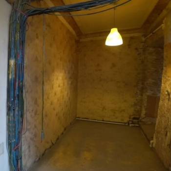 Продается 3-х комнатная квартира, 44 м²
