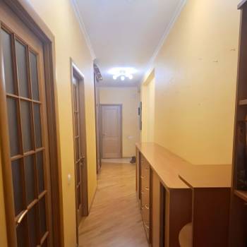Продается Многокомнатная квартира, 96,6 м²