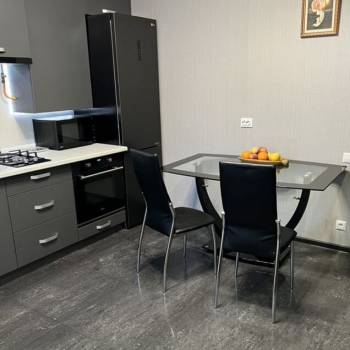 Продается 1-комнатная квартира, 38 м²