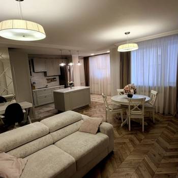 Сдается 2-х комнатная квартира, 67 м²