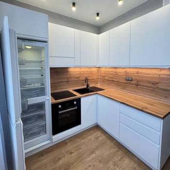 Продается 1-комнатная квартира, 39 м²