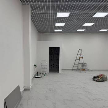 Сдается Нежилое помещение, 215 м²