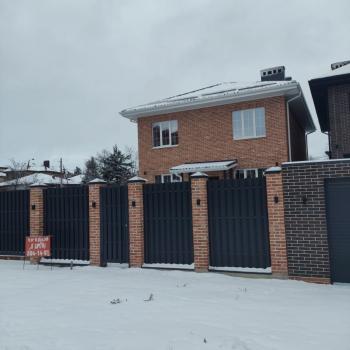 Продается Дом, 210 м²