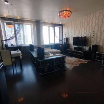 Продается 3-х комнатная квартира, 100 м²