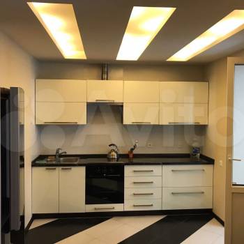 Сдается 1-комнатная квартира, 52 м²