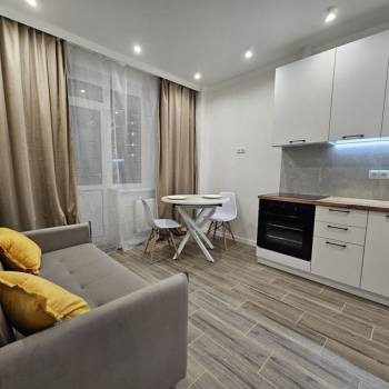 Продается 1-комнатная квартира, 40 м²