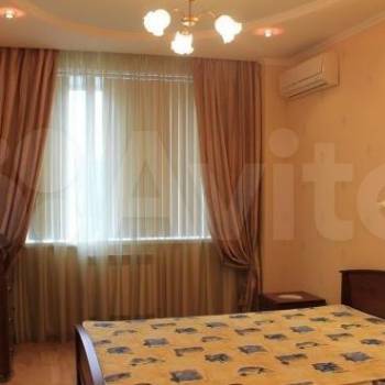 Сдается 2-х комнатная квартира, 72 м²