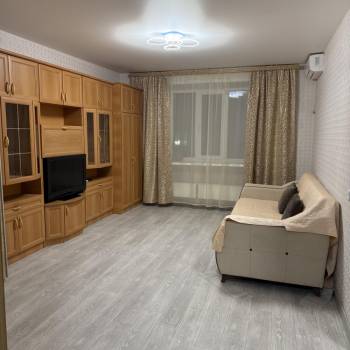 Сдается 1-комнатная квартира, 40 м²