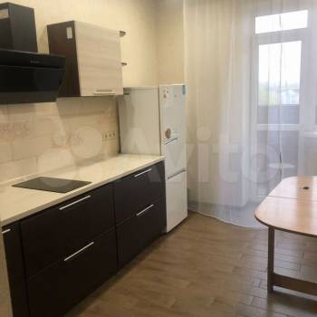 Сдается 1-комнатная квартира, 40 м²