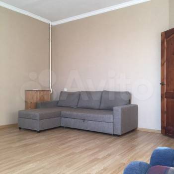 Сдается 1-комнатная квартира, 50 м²