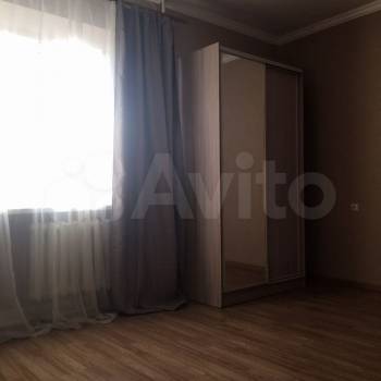 Сдается 1-комнатная квартира, 50 м²