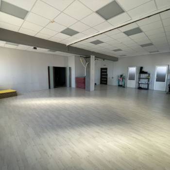 Сдается Нежилое помещение, 104,9 м²