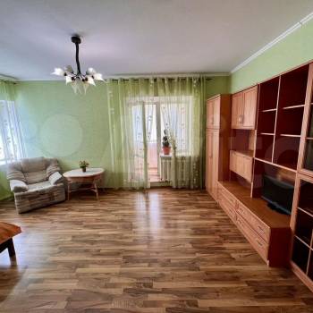 Сдается 1-комнатная квартира, 52 м²