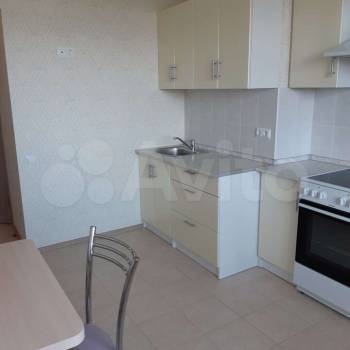 Сдается 1-комнатная квартира, 37 м²