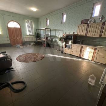 Сдается Нежилое помещение, 100 м²