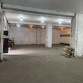 Сдается Нежилое помещение, 200 м²