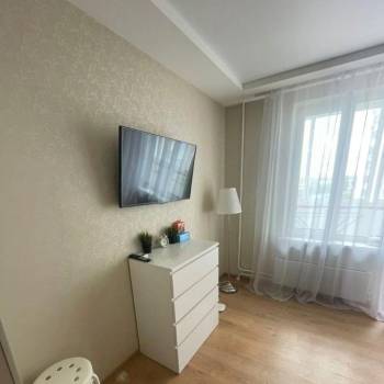 Продается 1-комнатная квартира, 32 м²