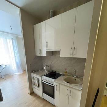 Продается 1-комнатная квартира, 32 м²