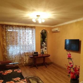 Продается 1-комнатная квартира, 38 м²