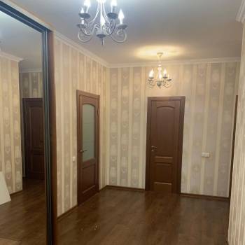 Сдается 2-х комнатная квартира, 76 м²