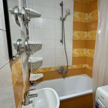 Продается 3-х комнатная квартира, 65 м²