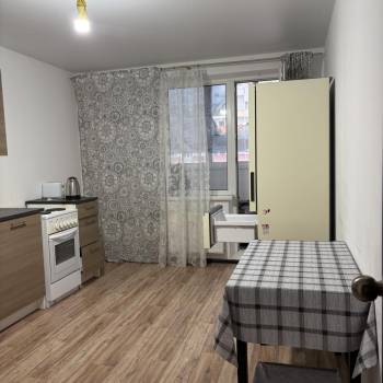 Сдается 2-х комнатная квартира, 65 м²